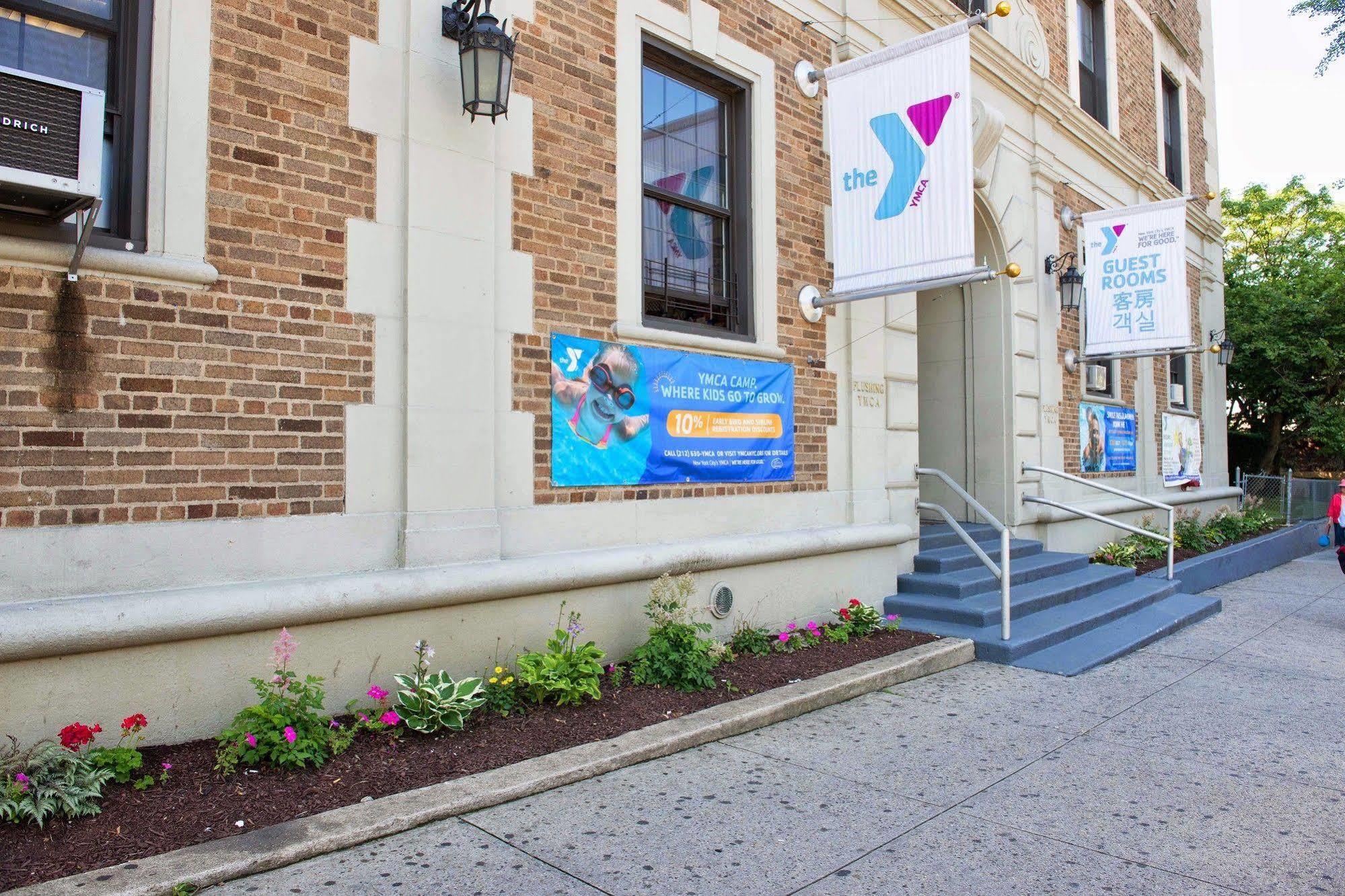 Flushing Ymca Hostel New York Exterior photo